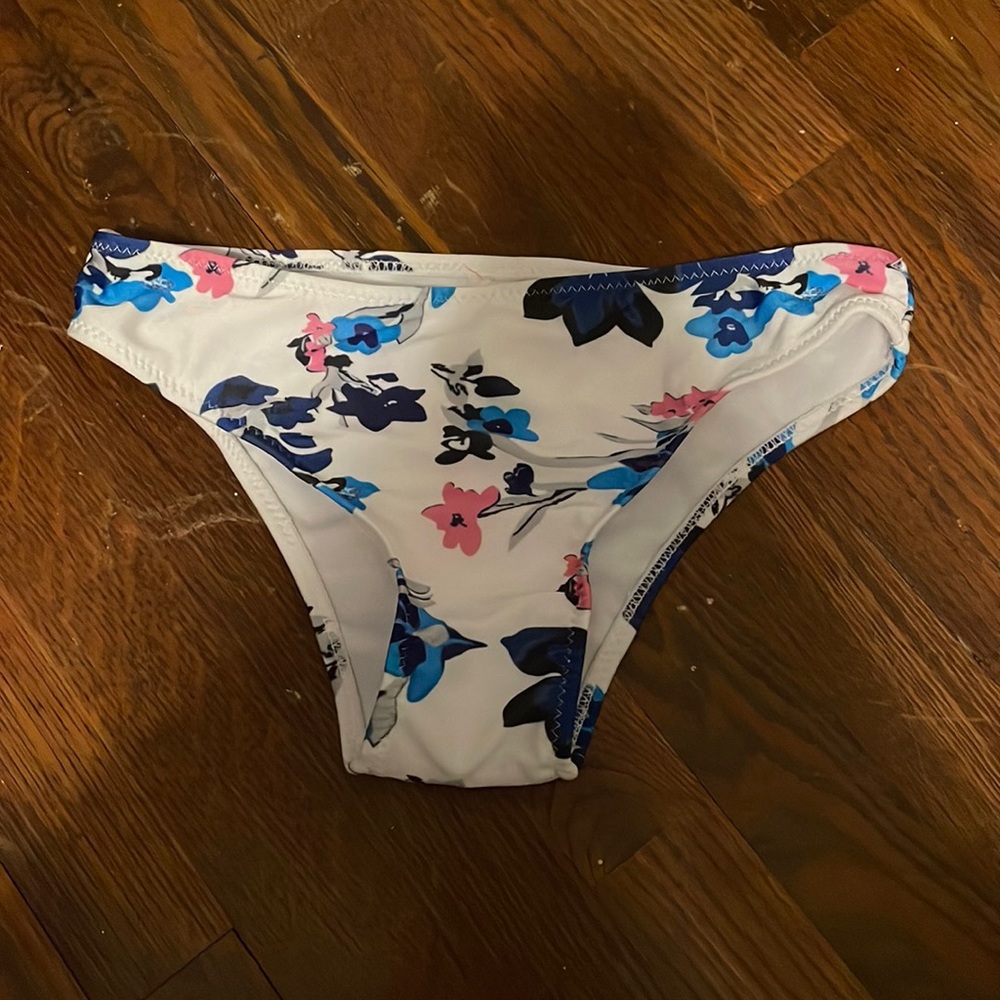 Floral bikini bottoms!
